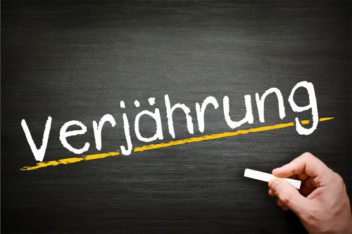 Verjährung auf eine Tafel mit Kreide geschrieben